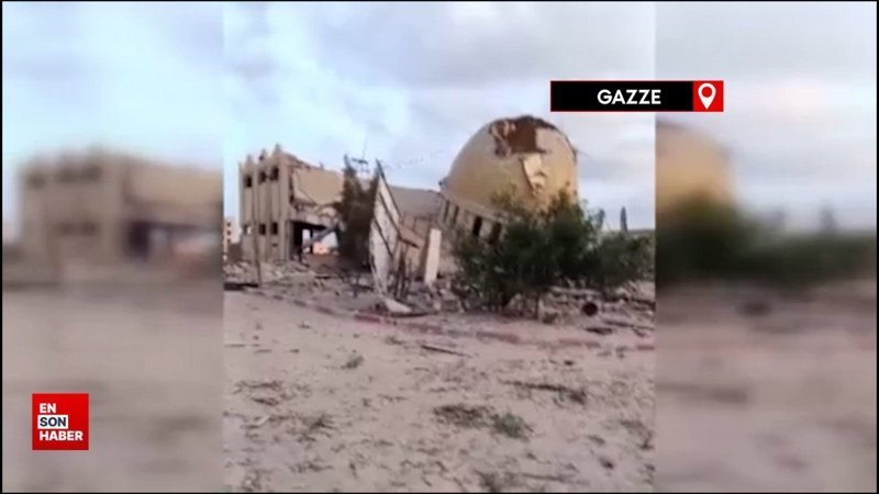 İsrail, Gazze’de cami vurdu