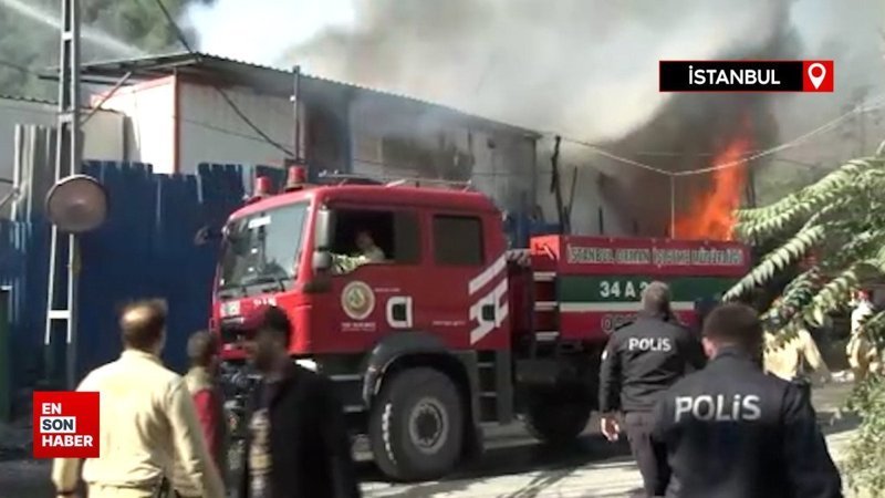 Sarıyer’de atık kağıt deposunda yangın
