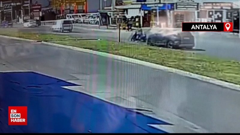 Antalya'da motosikletliye çarparak ölümüne sebep oldu