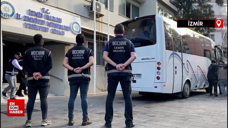 İzmir'deki FETÖ’ye kıskaç operasyonunda 28 tutuklama
