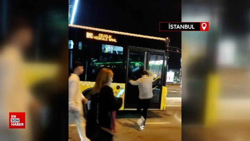 Bakırköy’de indirildiği otobüse tekme attı taksinin de camlarını kırdı