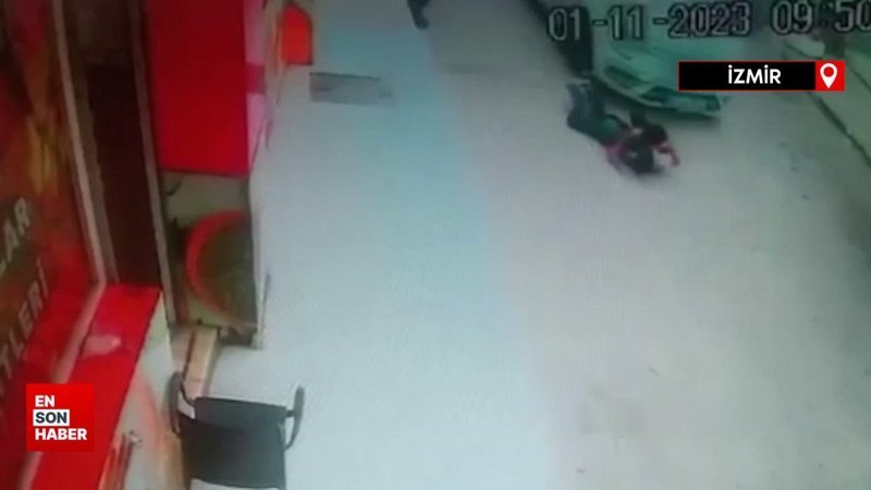 İzmir'de şakalaşan çocuklar otomobilin altında kaldı