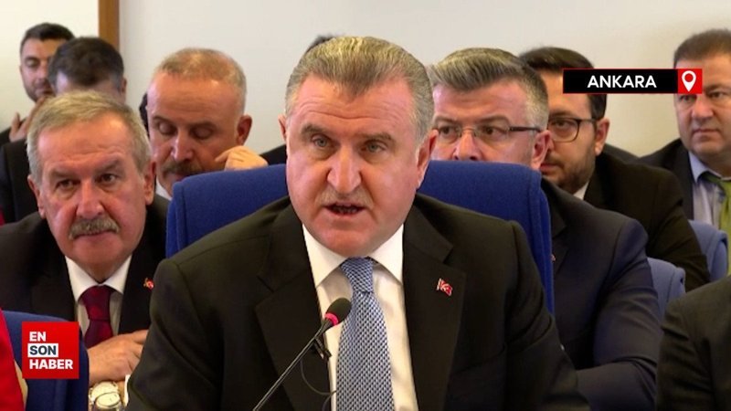 Bakan Bak: Tesislerimizdeki asansörlerimize karekod koyacağız