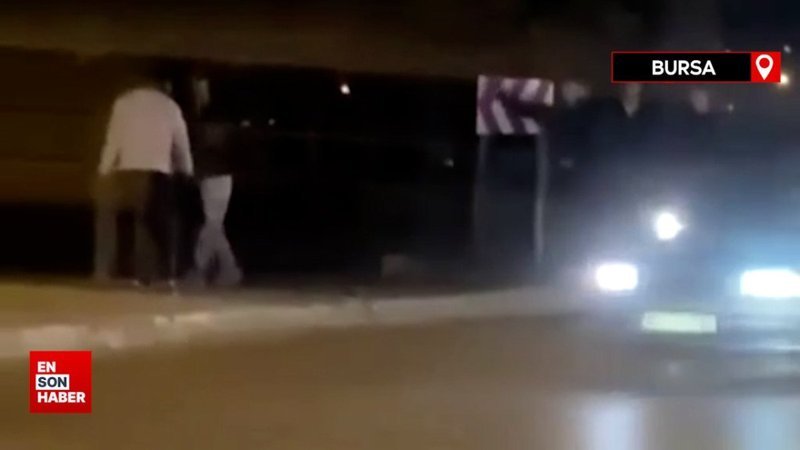 Bursa'da yan bakma kavgası kamerada