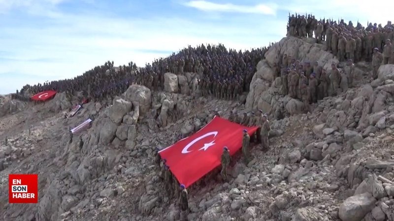 Komandolardan Davraz Dağı’nda 100’üncü Yıl Tırmanışı