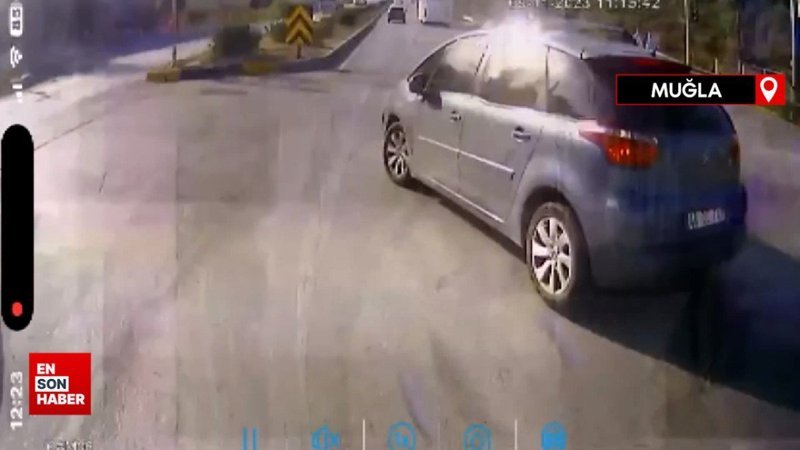 Muğla'da ölümlü kaza anı araç kamerasında