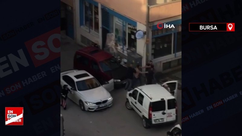 Bursa'da yumruklar havada uçuştu, cadde boks ringine döndü