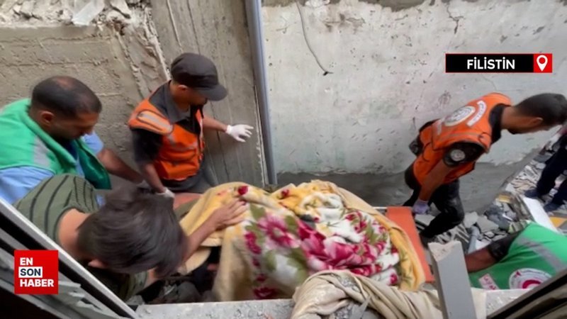 İsrail ordusu Filistinli Hamdan ailesinin evini vurdu