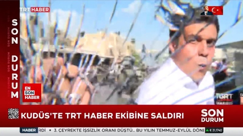 İsrail polisleri Kudüs'te bulunan TRT Haber ekibine saldırdı