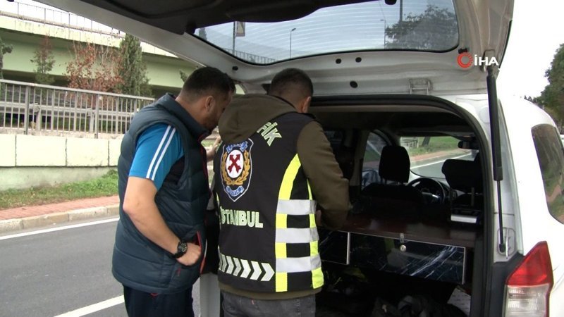 İstanbul'da yayalara yol vermeyen sürücülere cezai işlem uygulandı