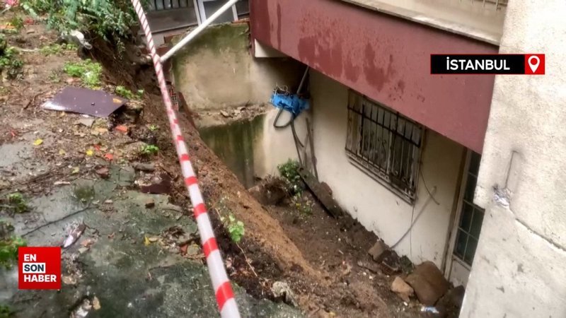 İstanbul Kağıthane’de istinat duvarı çöktü
