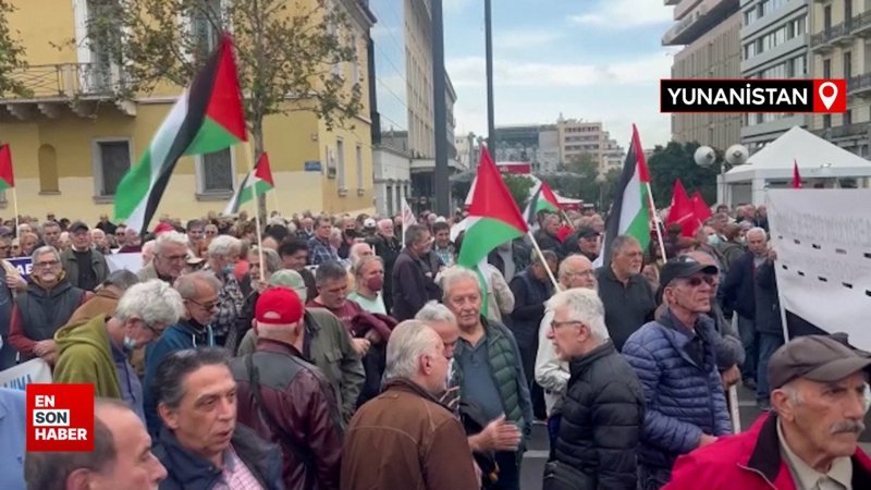 Yunanistan'da emeklilerin eyleminde Filistin'e destek mesajı