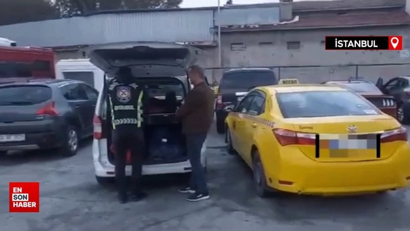 İstanbul'da turisti görünce aracındaki müşteriyi indiren taksici trafikten men edildi