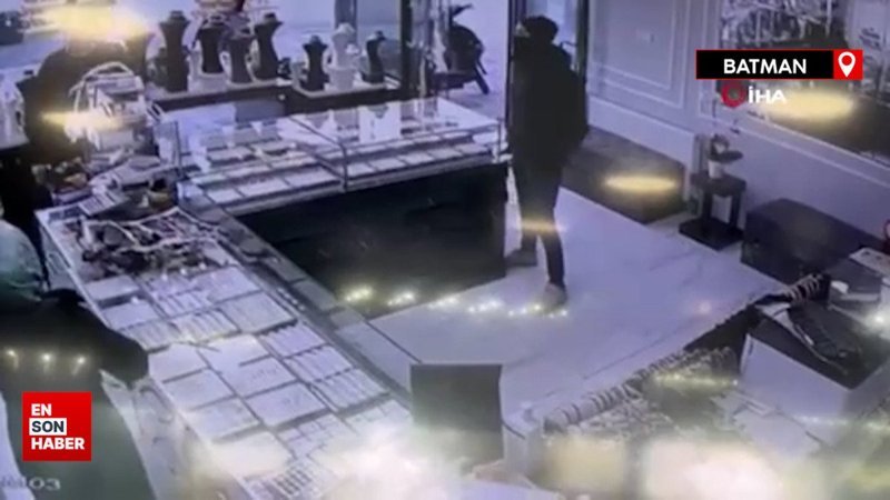 Bursa'da kuyumcu soyguncusu yakalandı