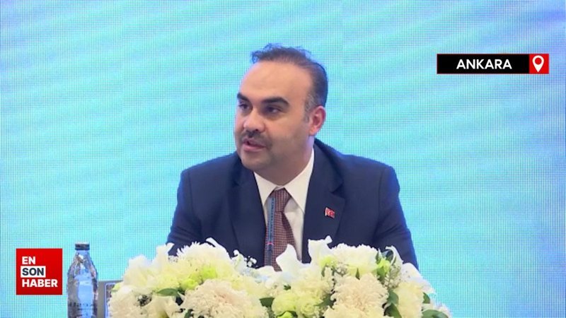 Bakan Kacır: Türkiye büyümesini kesintisiz sürdürdü