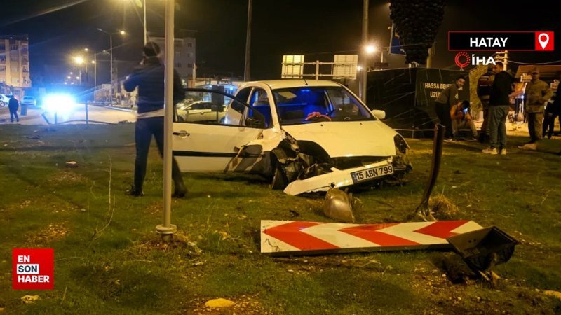 Hatay'da otomobil kavşağa uçarak girdi o anlar kamerada