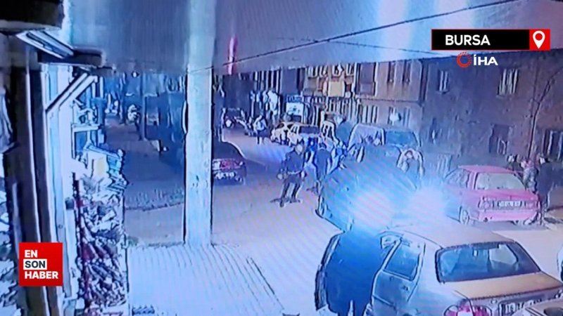 Bursa'da yaşanan silahlı kavga kameraya yansıdı