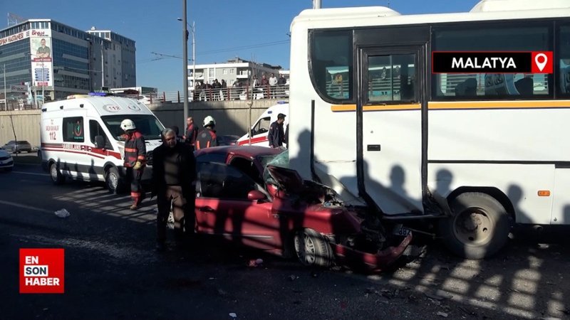 Malatya’da kontrolden çıkan otomobil çarptığı araca ok gibi saplandı