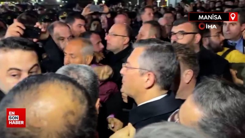 CHP lideri Özgür Özel'e şehit cenazesinde tepki