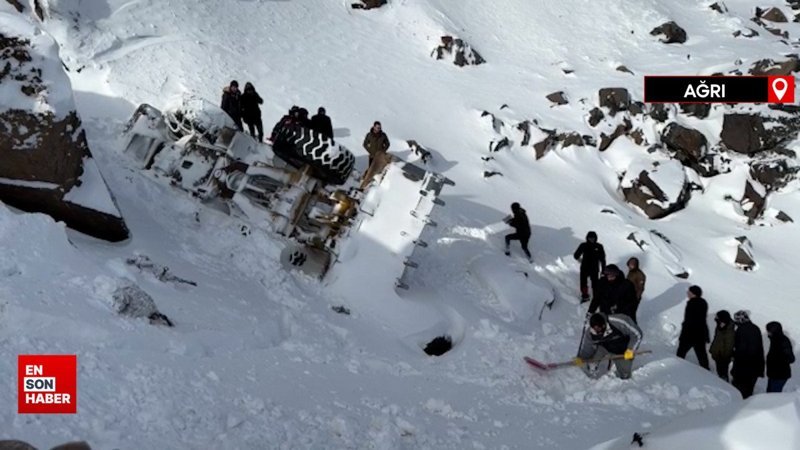 Ağrı'da yol açma çalışması yapan iş makinesi uçuruma yuvarlandı, 4 kişi öldü