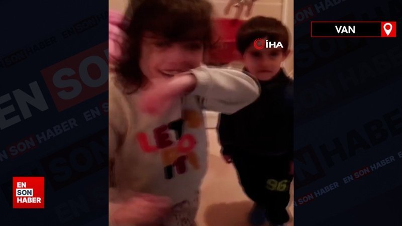 Van'da evde kilitli kalan çocukları itfaiye kurtardı