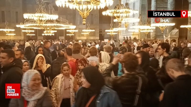 Yılın son gününde Ayasofya'ya ziyaretçi akını