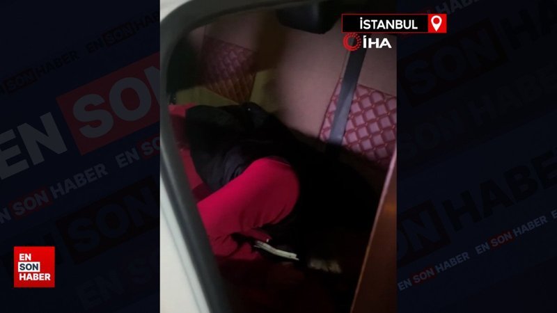 İstanbul’da taksicinin zor anları: Sarhoş yolcu aracında sızdı