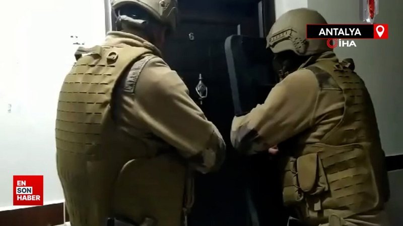 Interpol'ün aradığı 18 şüpheli, Antalya'da yakalandı