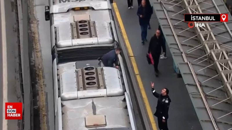İstanbul’da metrobüsün üstünde yolculuk yaptı: O anlar kamerada