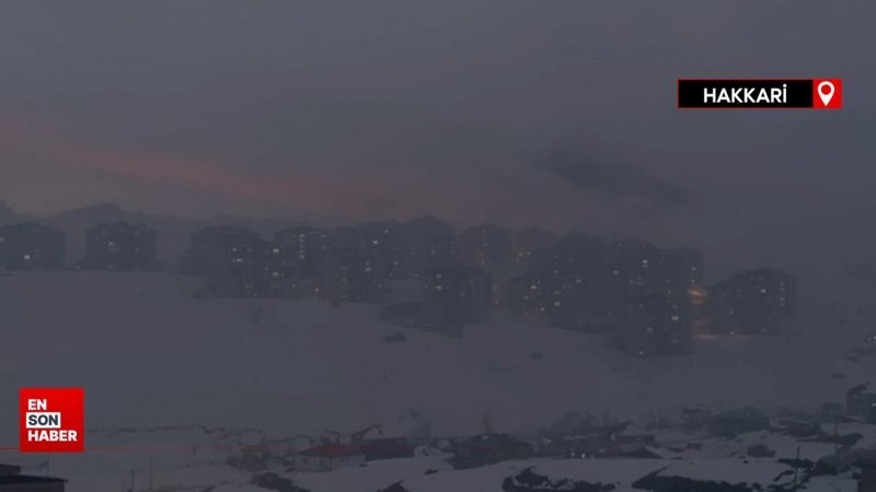 Hakkari'de kömür dumanı yüzünden nefes almak zorlaşıyor