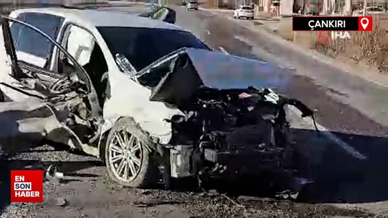 Çankırı'da hurdaya dönen araçtan burnu bile kanamadan çıktı