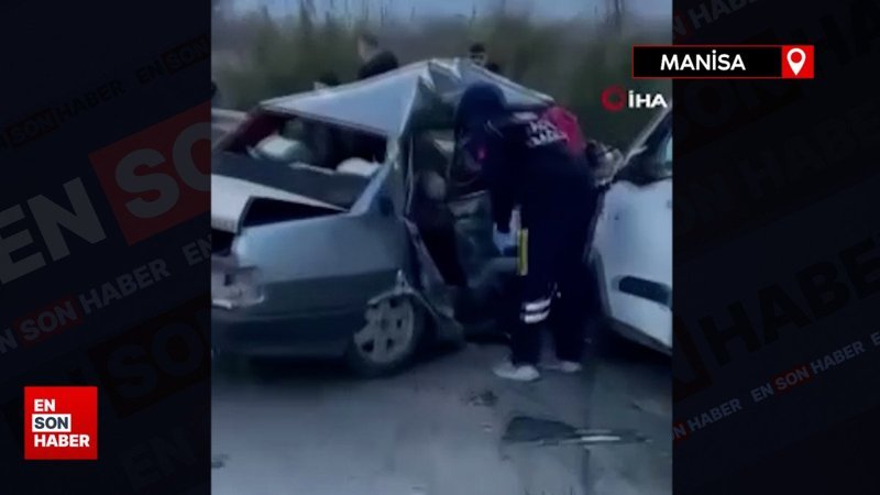 Manisa'da kontrolden çıkan otomobil karşı şeride geçti