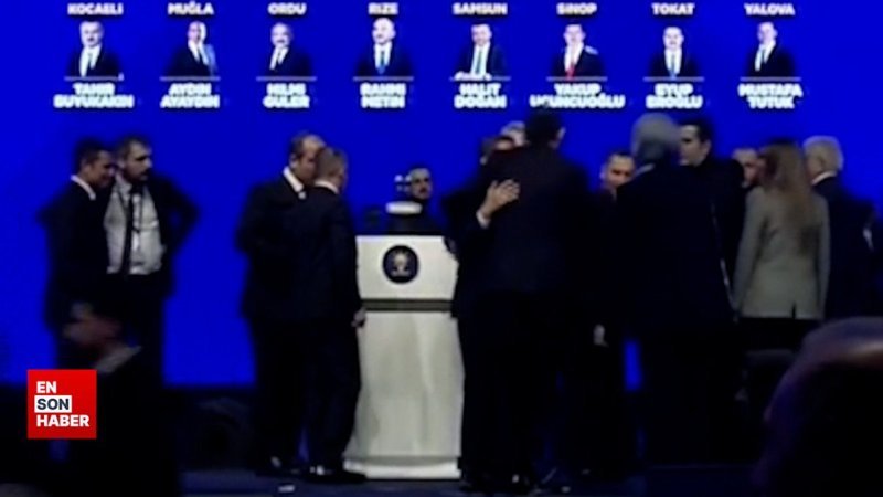 Tevfik Göksu'nun Murat Kurum'u tebrik ettiği an