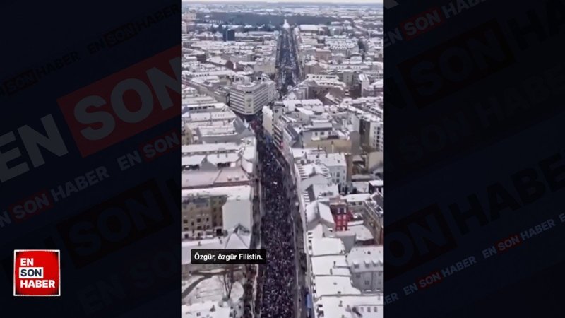 Danimarka'da binlerce kişi Filistin için yürüdü