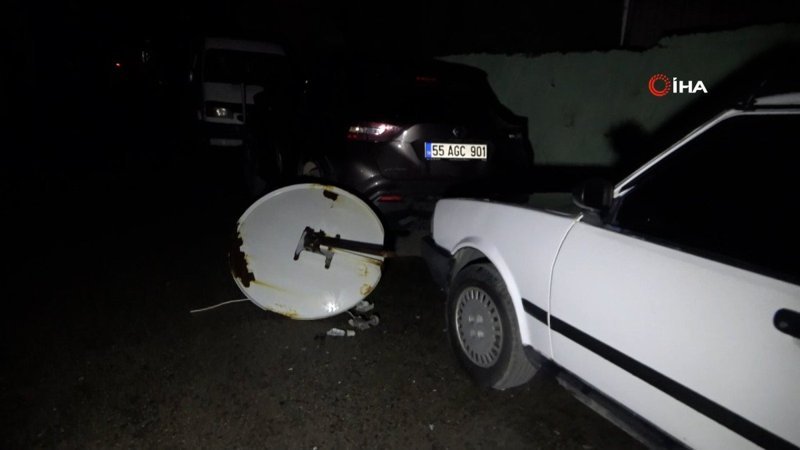 Samsun'da çatıdan kopan çanak anten, elektrik telini kopardı