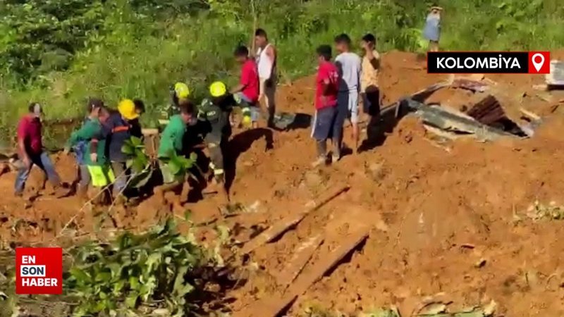 Kolombiya'da otoyolda toprak kayması