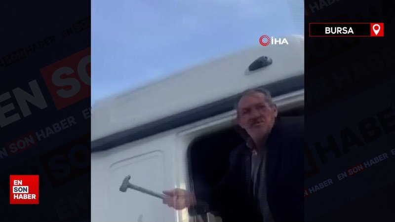 Bursa'da trafikte tartıştığı adama çekiç ile saldırdı