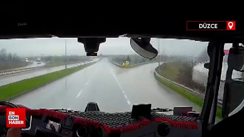 Düzce'de özel halk otobüsünün tehlikeli anları
