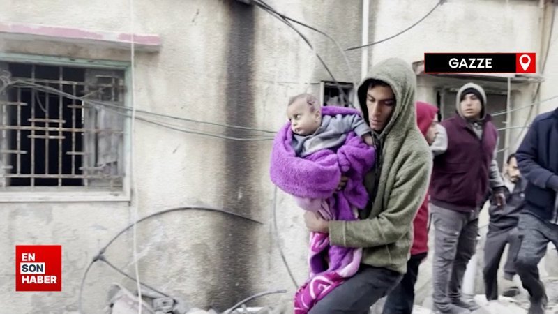 İsrail'in saldırısında hayatta kalan Filistinli bebek enkazdan çıkarıldı