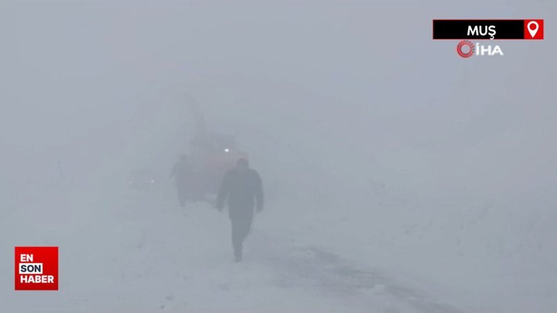 Muş'ta 22 araç içerisinde bulunan 69 kişi mahsur kaldı