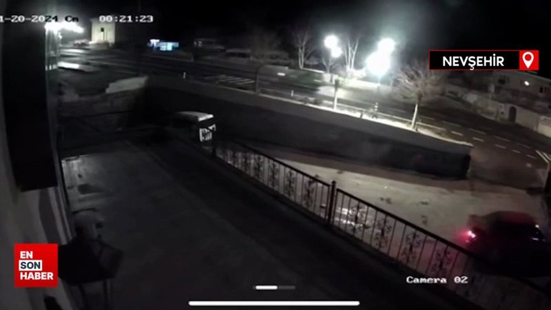 Nevşehir’de otomobilin iş yerinin bahçesine düştü