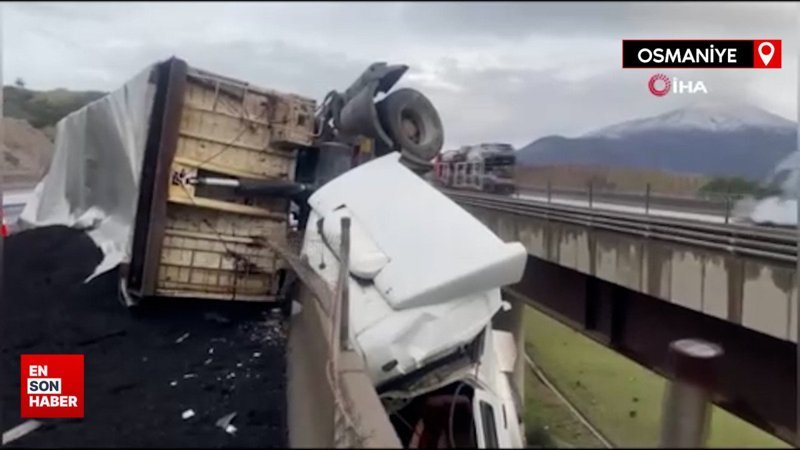 Osmaniye’de tır viyadükte asılı kaldı