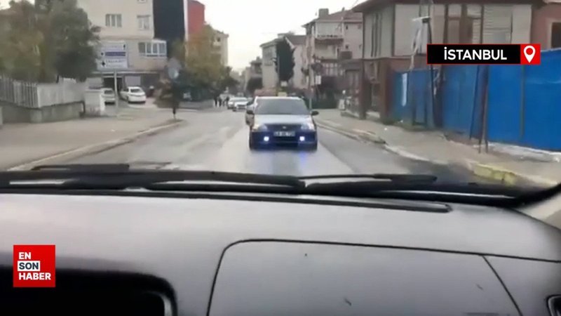 Maltepe’de ters istikamette geri giden otomobil kamerada
