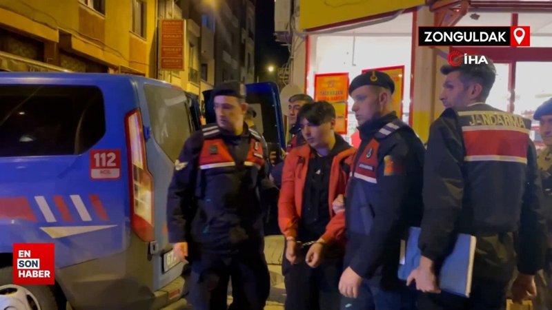 Zonguldak'ta camı kırıp içeri giren kişi eşinin sevgilisini defalarca bıçakladı
