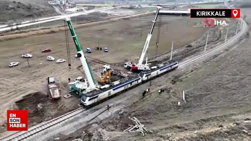 Kırıkkale'de devrilen tren kaza alanından kaldırıldı