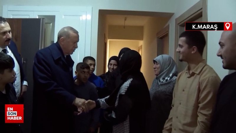 Cumhurbaşkanı Erdoğan, Kahramanmaraş'ta depremzede aileyle bir araya geldi