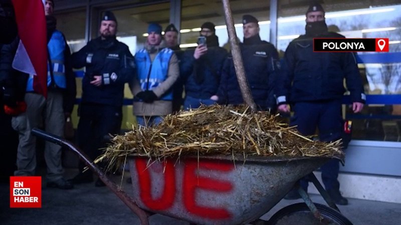 Polonyalı çiftçiler AB çevre politikaları ve ucuz tarım ürünü ithalatını protesto etti
