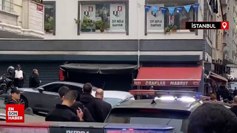 AK Parti Küçükçekmece adayı Aziz Yeniay'ın programına silahlı saldırı