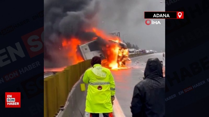 Adana’da otoyolda tır yandı, otobüsteki yolcular tahliye edildi