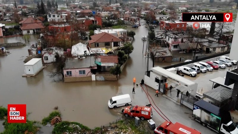 Antalya’da su tahliye çalışmaları sürüyor